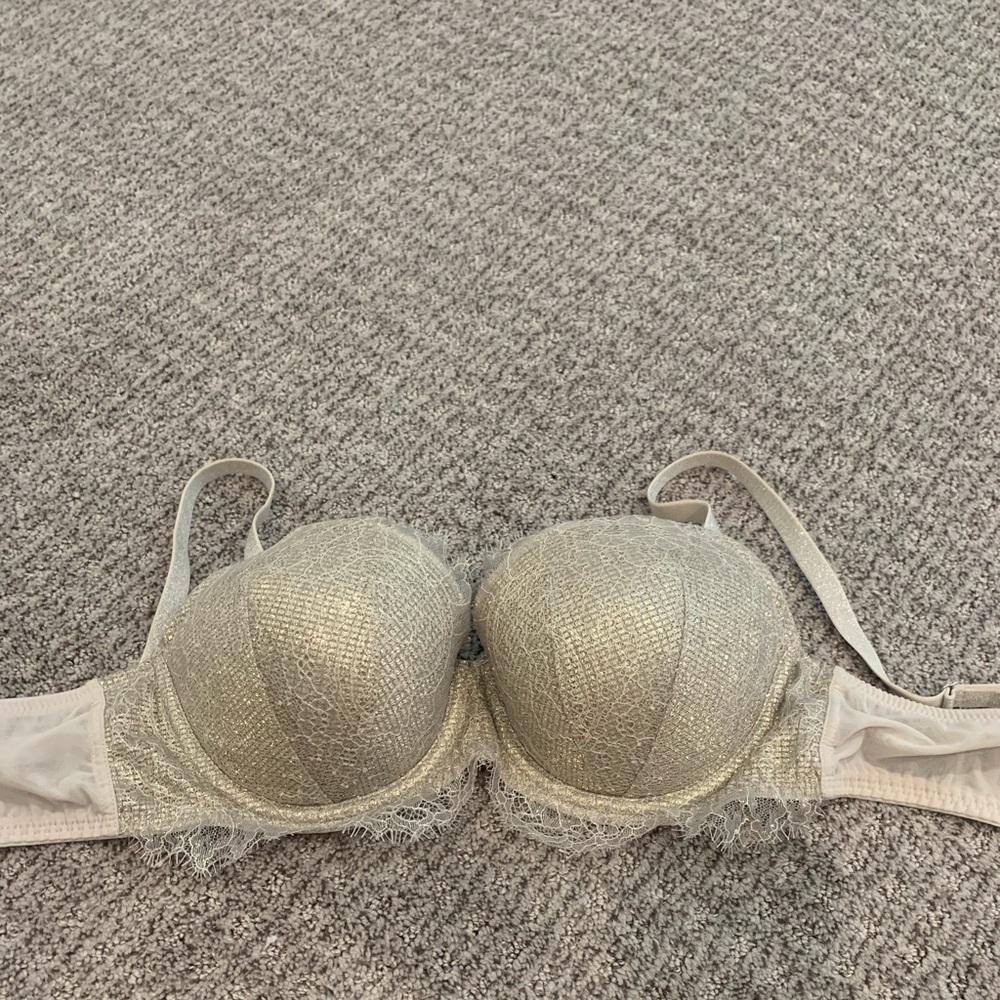 VS Bra 34D